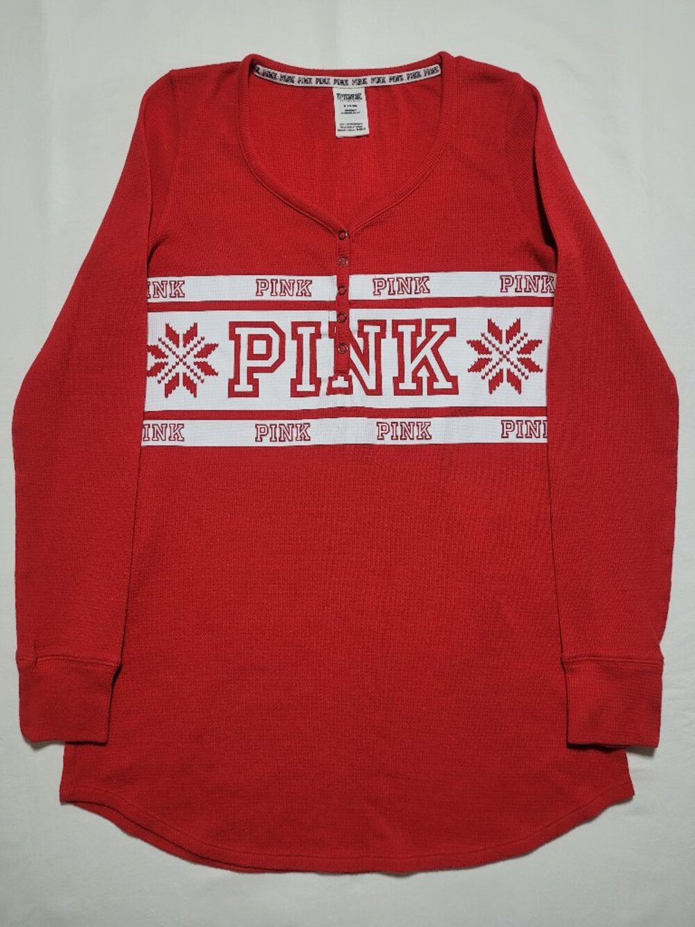 Victoria's Secret PINK Red Snowflake Thermal Henley Sleep Shirt Size Medium - Picture 2 of 11
